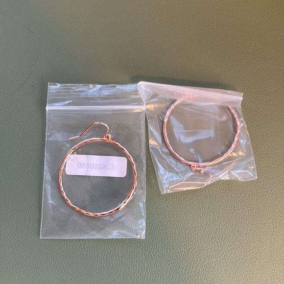 Gold colored hanging hoop earrings - Picture 3 of 6